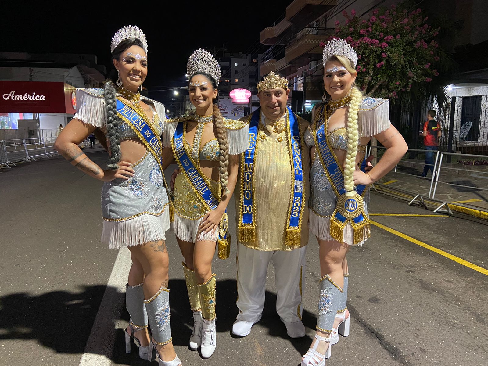 Cerca de 25 mil pessoas prestigiaram o Carnaval de Rua de Venâncio