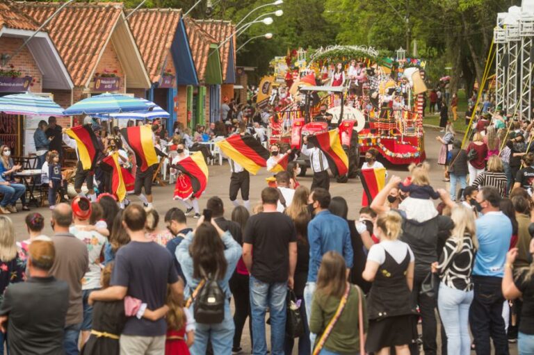 Quarta-feira é dia de conhecer a presidência da 37ª Oktoberfest