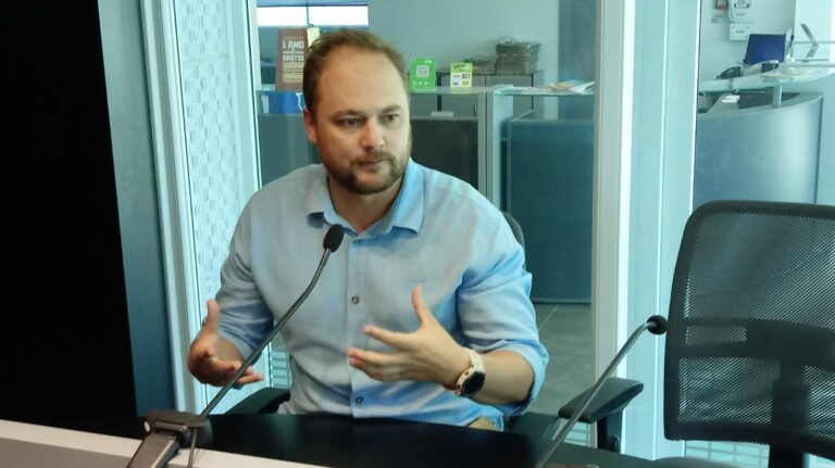 “Nós vamos resolver a superlotação da UPA; do jeito que está não vai ficar”, diz Tiago Quintana