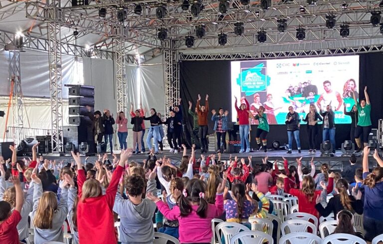 Restam poucos ingressos para show de Luan Santana na Festa de Maio em Teutônia