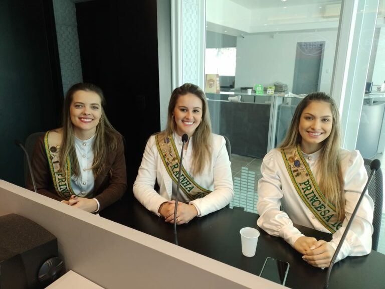 “Sentimento é de dever cumprido”, diz rainha da 16ª Fenachim; ouça entrevista com as soberanas