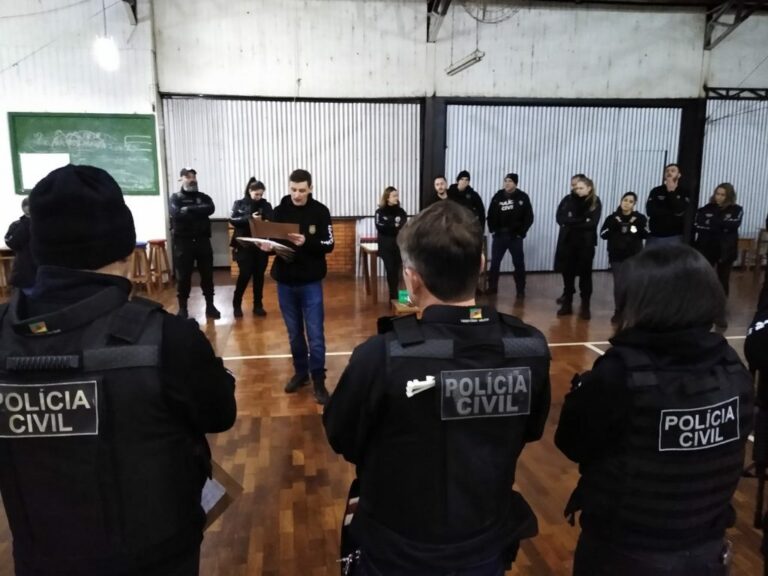 Polícia Civil cumpre mandado de busca e apreensão em cela da Peva