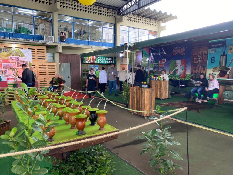 Folha e Terra FM promovem painel sobre turismo hoje à noite, na Fenachim