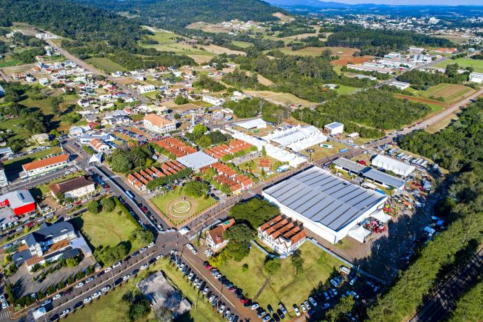 Festa de Maio espera até 100 mil pessoas em Teutônia; ouça entrevista com Airton Kist