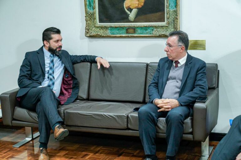 Presidente da Assembleia Legislativa recebe administrador do Hospital de Venâncio Aires
