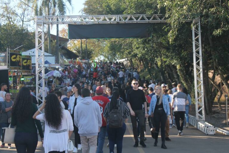 Organização estima que 50 mil pessoas circularam no Parque nos primeiros dias de Fenachim