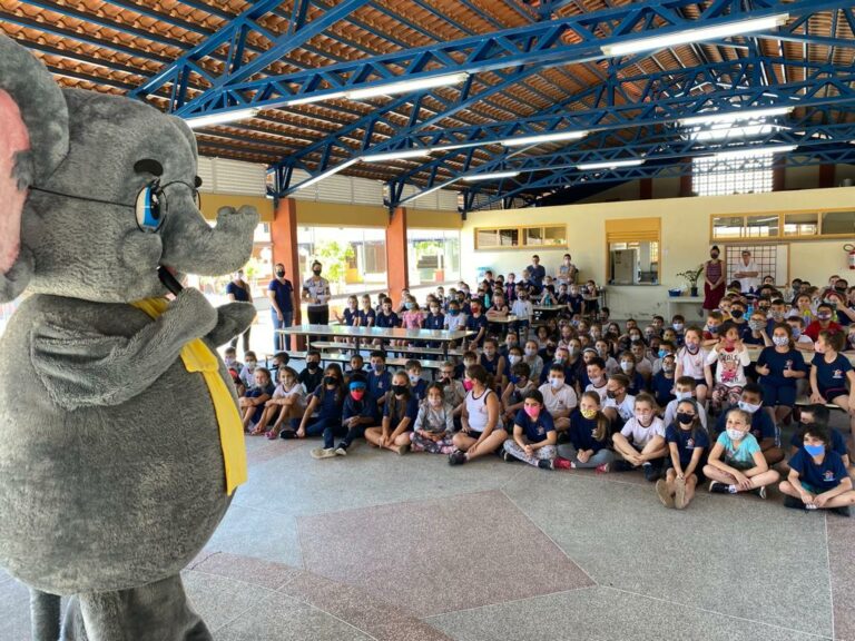 Elefante Letrado atinge mais de mil alunos da rede estadual de Venâncio