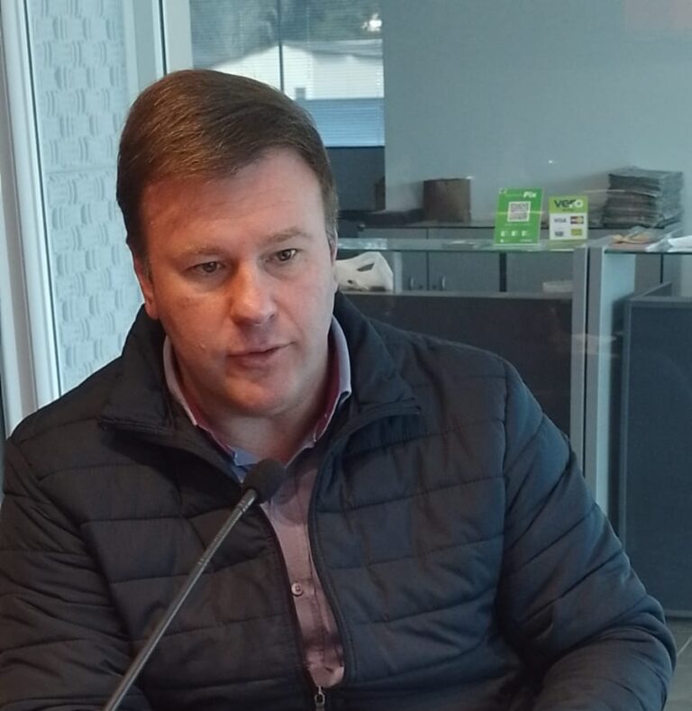 Giovane Wickert entrega demandas de Venâncio a pré-candidato a governador do RS
