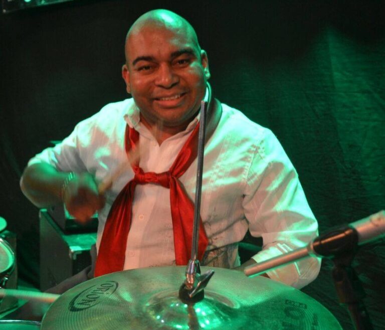 Será sepultado nesta tarde músico que sofreu AVC durante apresentação