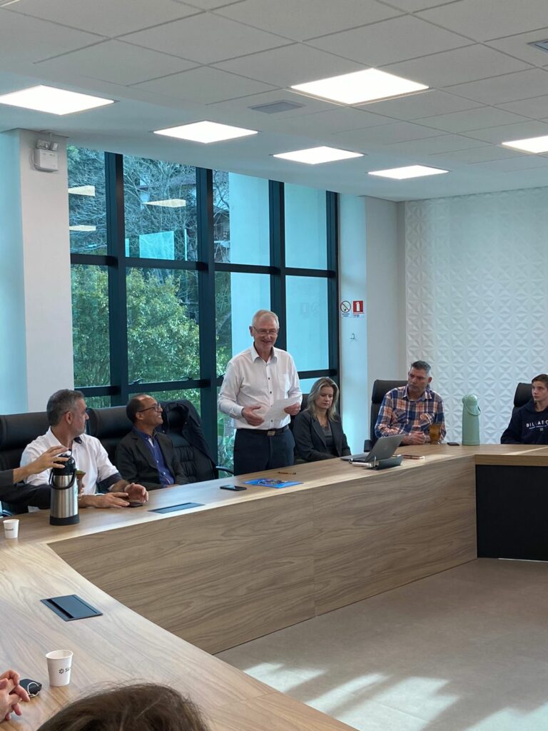 Sicredi Vale do Rio Pardo assina Termo de Cooperação com a Seduc