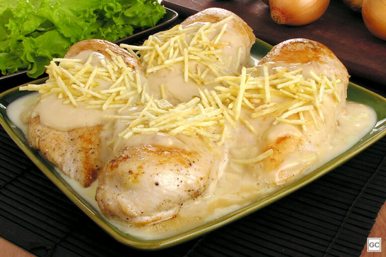 TERRA CULINÁRIA: Peito de frango com requeijão