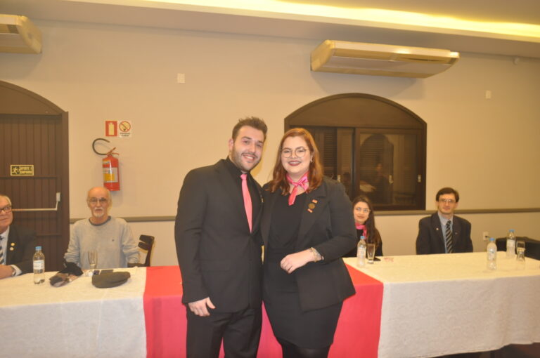 Nova presidente do Rotaract quer retomar o baile de debutantes