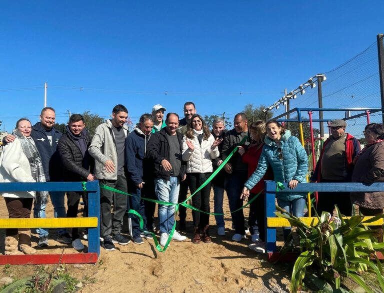 Playground do bairro Cidade Nova foi entregue à comunidade no sábado