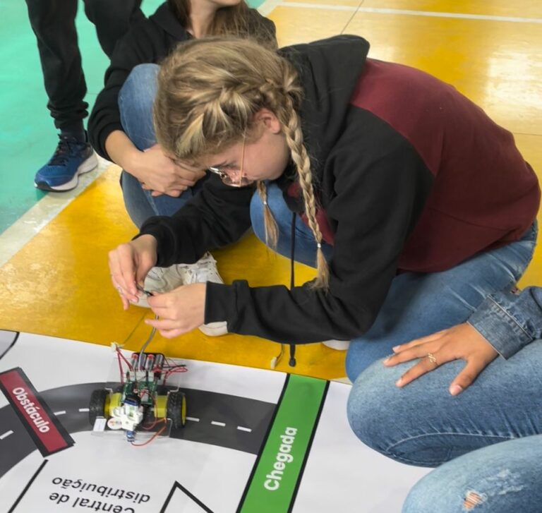 ‘Esquenta’ para a Olimpíada de Robótica foi realizada pelas escolas municipais
