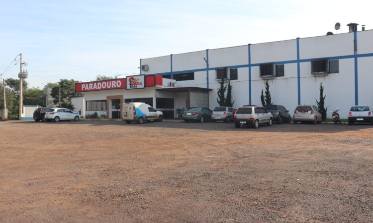 Padaria Santa Inês pavimentará área do estacionamento às margens da RSC-453