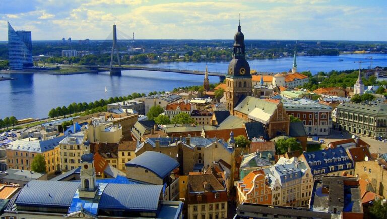 Vida nova em Riga, capital da Letônia; acompanhe comentário de Solange Silberschlag