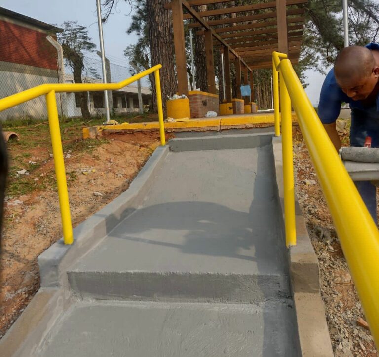 Prefeitura realiza melhorias no caminhódromo do Acesso Dona Leopoldina