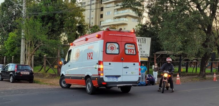 Moto e carro colidem em Venâncio Aires