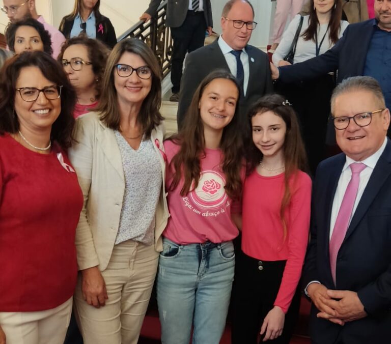 Governantes mirins acompanham vice-prefeita de Venâncio em agenda no Governo do Estado