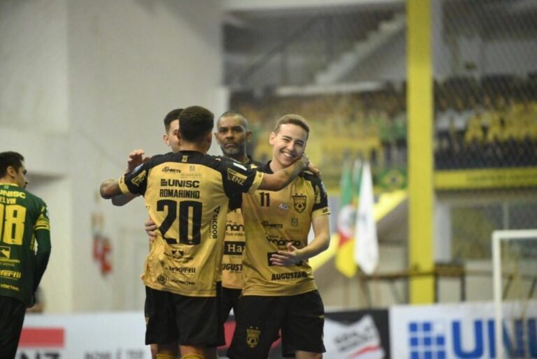 Ingressos à venda para jogos decisivos da Assoeva no Gauchão adulto e sub-20