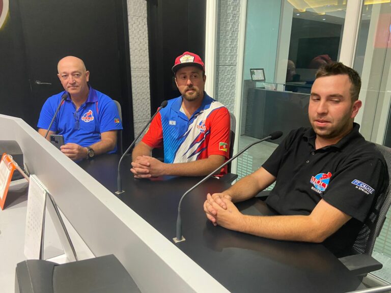 Sábado prova noturna de veloterra e motocross; domingo é com minimotos no parque