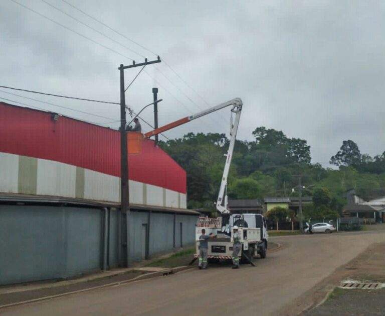 Trabalhos de instalação de lâmpadas LED serão intensificados nos bairros de Venâncio Aires
