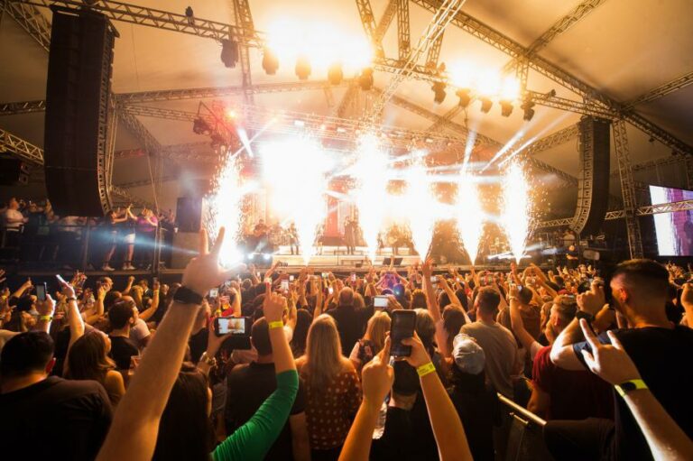 Arena de Shows da 37ª Oktoberfest terá setor privilegiado