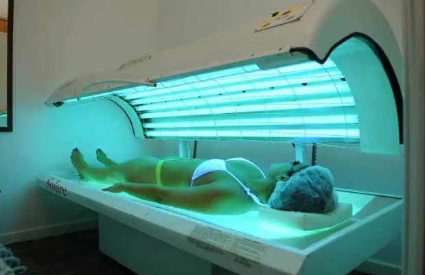 Vigilância Sanitária de Lajeado alerta sobre uso ilegal de câmaras de bronzeamento artificial