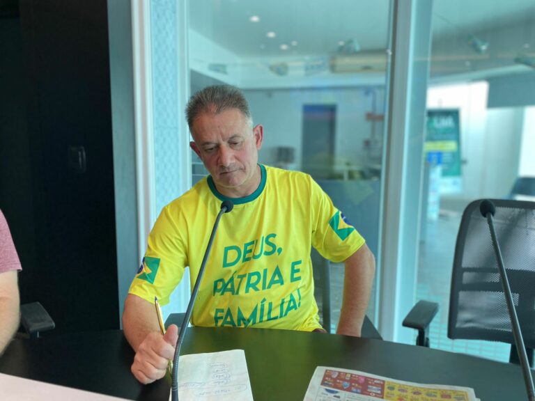 Sobre a volta do feriado em 11 de maio, Benildo afirma que não vai desistir de levar a matéria para votação