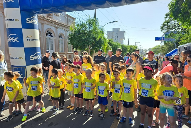 Mais de 100 participam da 1ª Corrida Escolar de Venâncio Aires