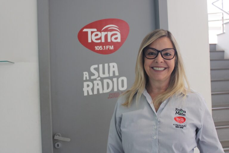 Lizi Costa: a colaboradora que acompanhou toda a evolução da Terra FM
