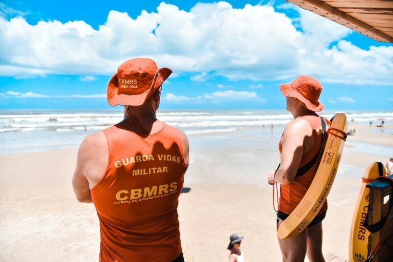 Bombeiros fazem balanço dos primeiros 30 dias da Operação RS Verão Total