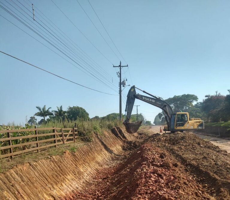 Trânsito na Estrada Velha fica interrompido até a próxima semana