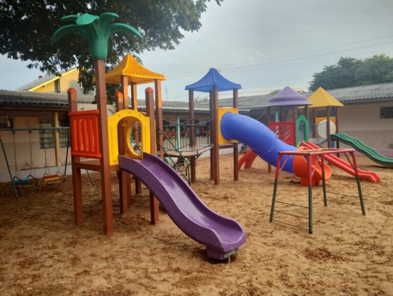 Escolas municipais recebem mais de meio milhão de reais em melhorias nos playgrounds