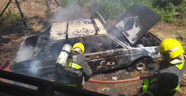 Incêndio em veículo mobiliza bombeiros de Venâncio Aires