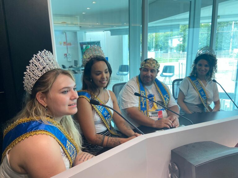 Está tudo preparado para o desfile de Carnaval; acompanhe entrevista