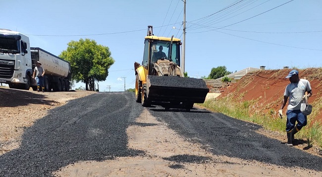 Prefeitura de Venâncio realiza operação tapa-buracos na VRS-816