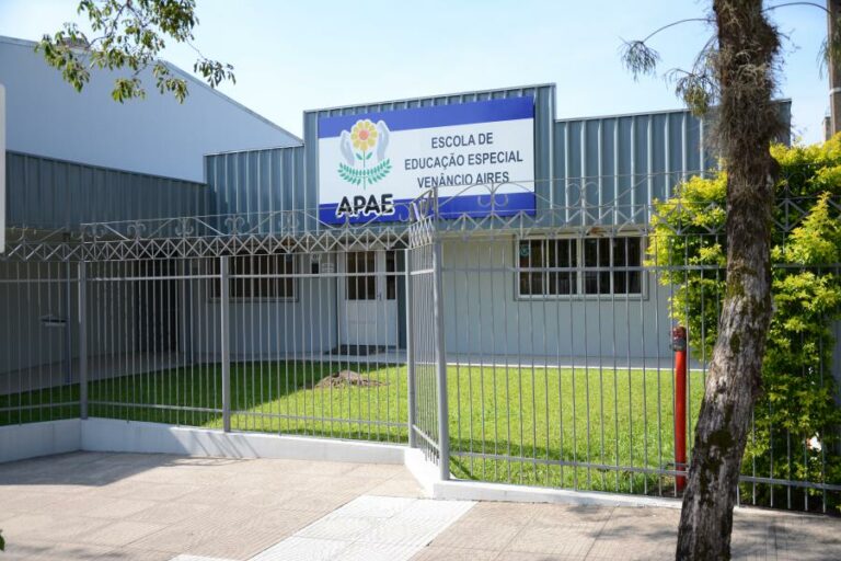 Amigas da Apae promovem feira de roupas na quinta-feira, 2