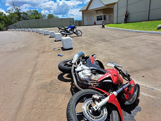 Colisão entre duas motos é registrada no Distrito Industrial, em Venâncio