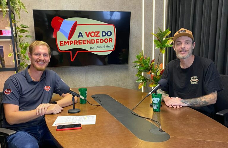 Dedé Nunhez acumula 20 anos de experiência como tatuador