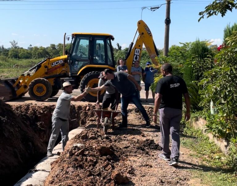 Bairro Battisti recebe nova canalização pluvial