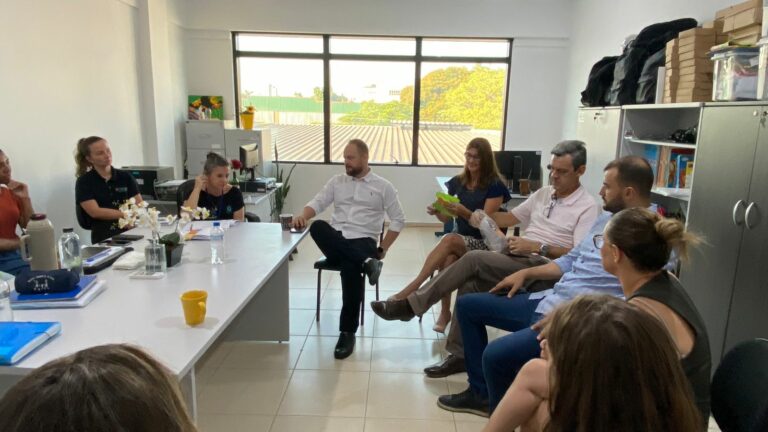 Equipe do PIM/Criança Feliz se reúne com gestores para apresentar atividades do ano