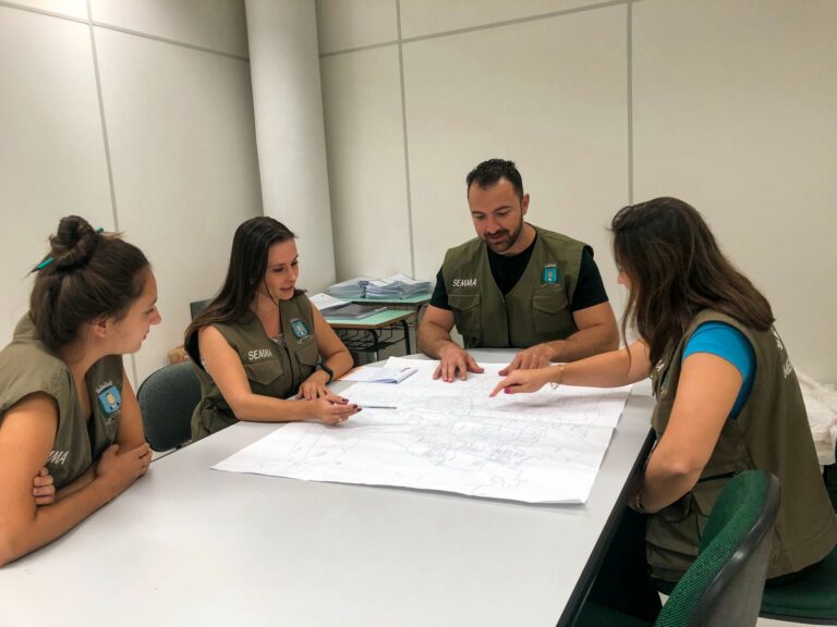 Prefeitura fecha cerco contra terrenos com vegetação alta em Venâncio Aires
