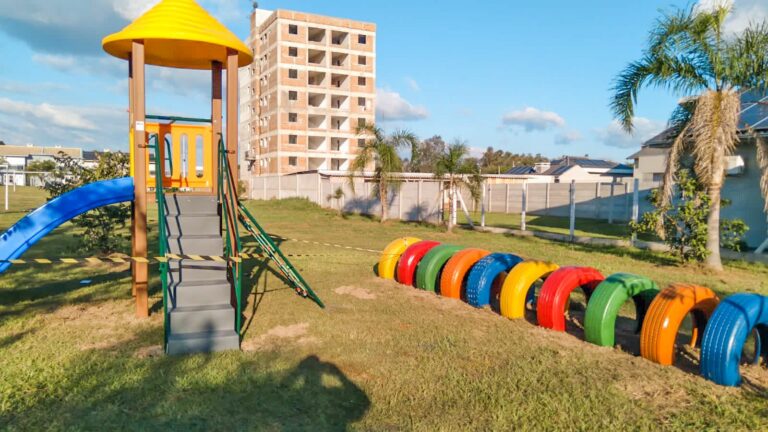 Prefeitura inaugura 10ª pracinha em Venâncio Aires