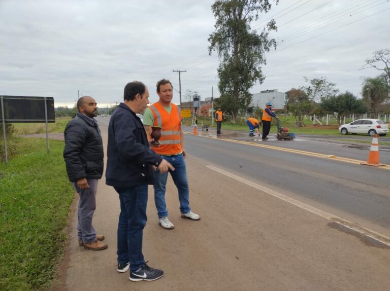 Lombadas eletrônicas no trevo do bairro Battisti, na RSC-453, são reinstaladas