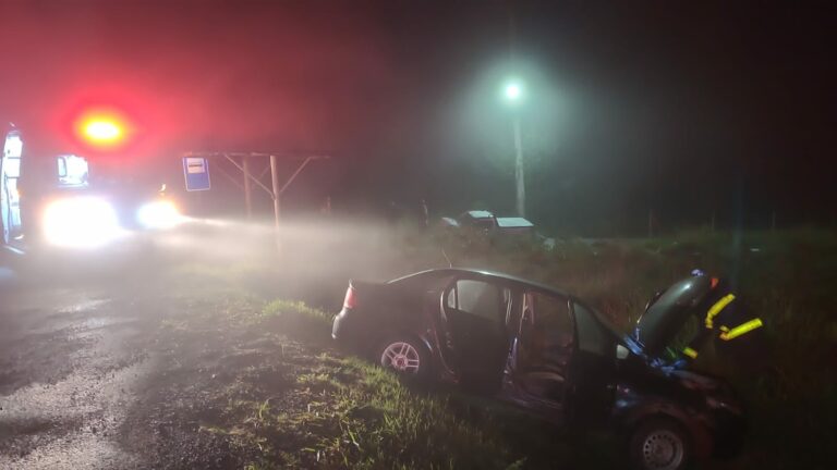 Colisão entre dois automóveis deixa duas pessoas feridas na RSC-287, em Venâncio Aires