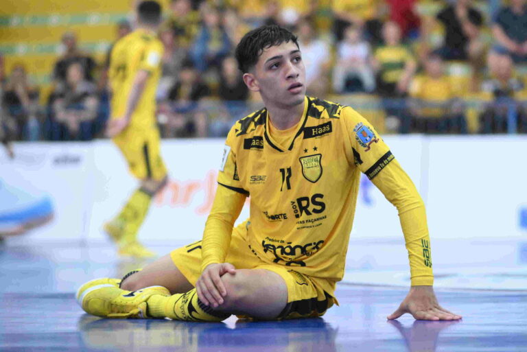 Assoeva enfrenta o Corinthians pela Liga Nacional de Futsal