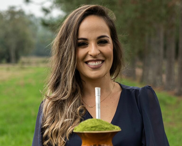 Concurso da Fenachim: conheça a candidata Larissa Maciel