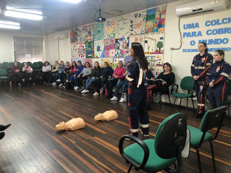 Educadores de Venâncio Aires participam de curso sobre primeiros socorros