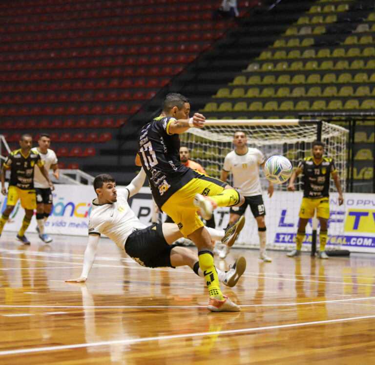 Assoeva e Corinthians empatam pela Liga Nacional de Futsal